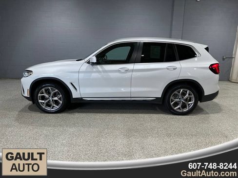Used 2022 BMW X3 xDrive30i w/ Convenience Package AWD/4WD image 5