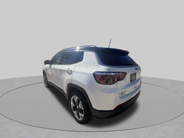 Used 2018 Jeep Compass Limited AWD/4WD image 5