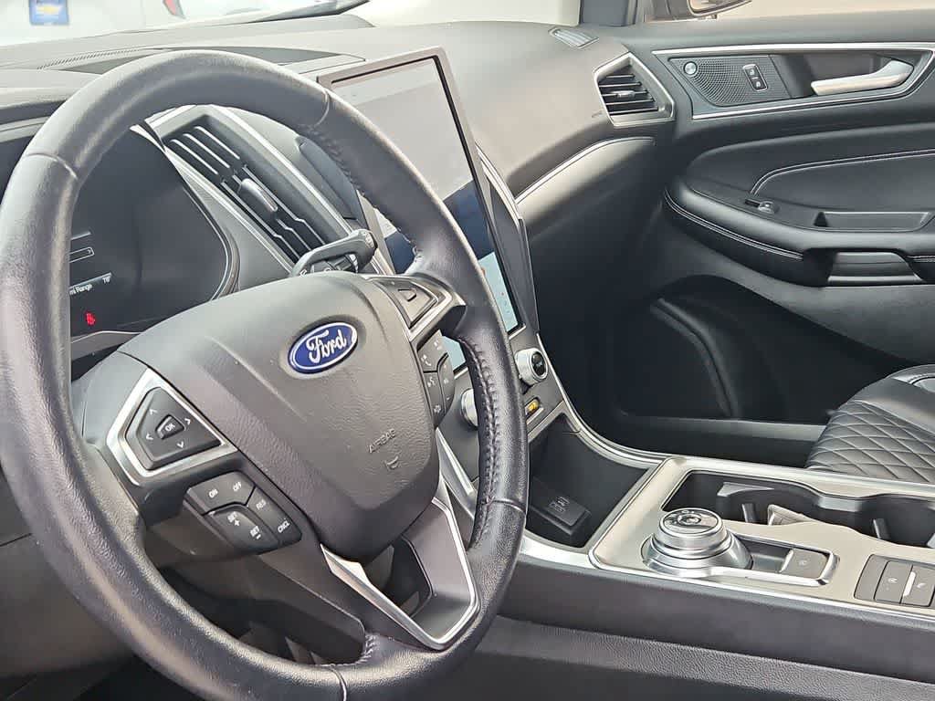Used 2023 Ford Edge Titanium AWD/4WD image 10