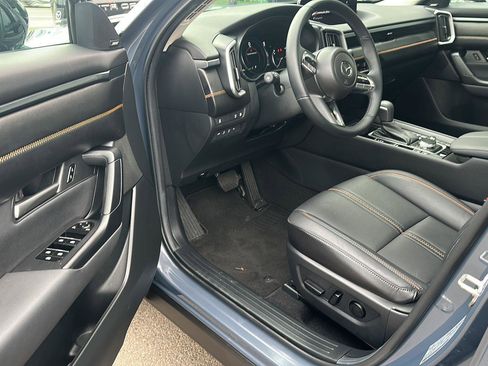 Used 2025 MAZDA CX-50 AWD 2.5 Hybrid w/ Premium Pkg image 8