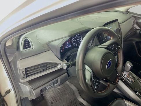 Used 2025 Subaru Crosstrek 2.5i Limited w/ Popular Package #4A image 10