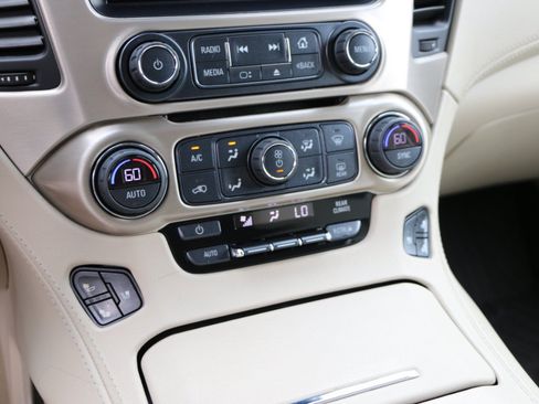 Used 2017 GMC Yukon Denali w/ Open Road Package RWD image 25