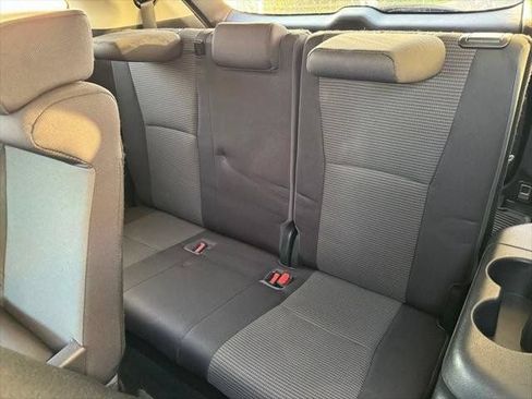 Used 2021 Toyota Highlander LE AWD/4WD image 23