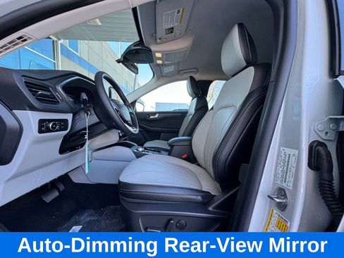 New 2025 Ford Escape SE w/ PHEV Premium Package image 17