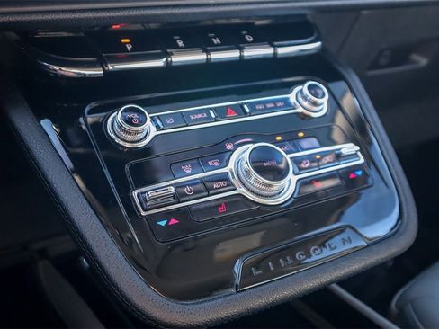 Used 2022 Lincoln Corsair FWD image 17