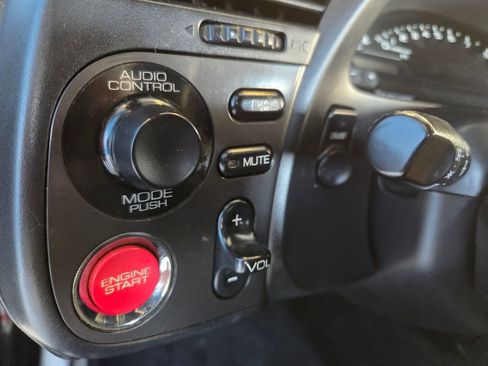 Used 2001 Honda S2000 image 19