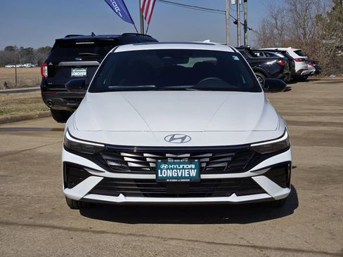 New 2026 Hyundai Elantra SEL Sport Premium FWD image 2