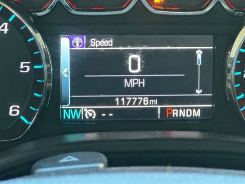 Used 2015 Chevrolet Silverado 1500 LT w/ LT Convenience Package image 24