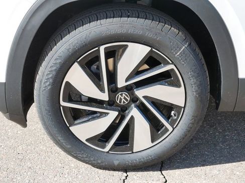 New 2026 Volkswagen Atlas SE image 5