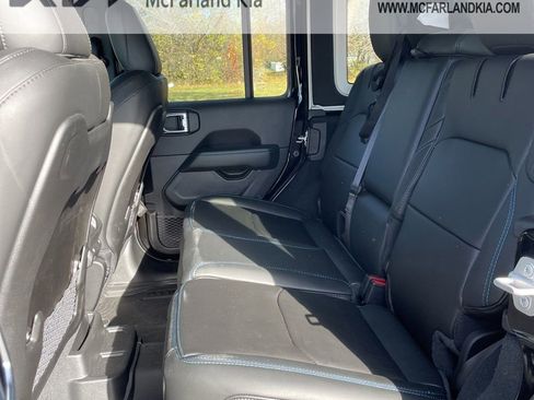 Used 2024 Jeep Wrangler Unlimited Rubicon 4xe image 17