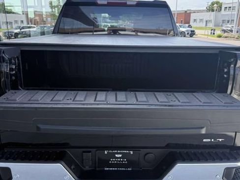 Used 2026 GMC Sierra 1500 SLT w/ SLT Convenience Package AWD/4WD image 57