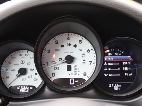 Used 2023 Porsche Macan S image 17