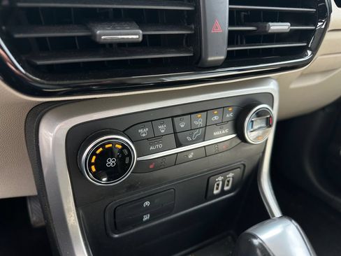Used 2019 Ford EcoSport Titanium AWD/4WD image 16