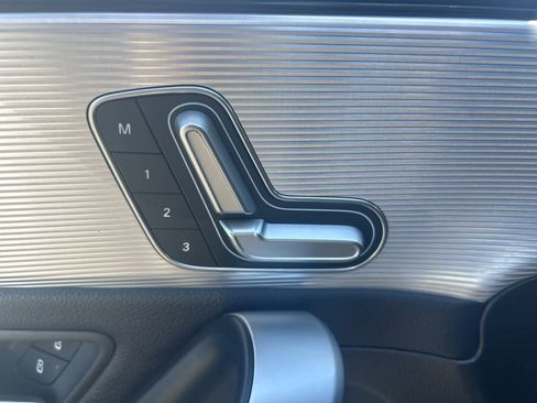 Used 2020 Mercedes-Benz A 220 image 25