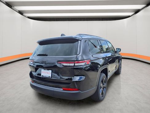 New 2026 Jeep Grand Cherokee L Limited RWD image 6