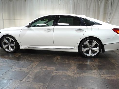 Used 2019 Honda Accord Touring image 9