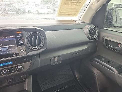 Used 2022 Toyota Tacoma SR w/ SX Package AWD/4WD image 25