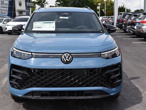 New 2026 Volkswagen Tiguan SE R-Line AWD/4WD image 4