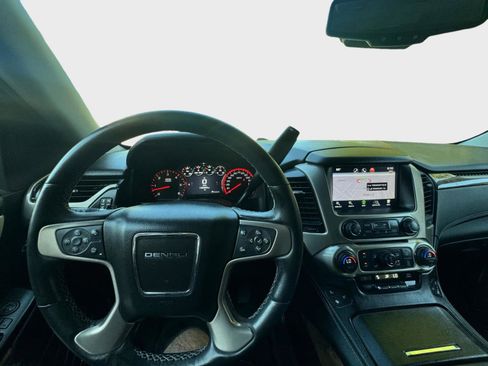 Used 2015 GMC Yukon XL Denali w/ Touring Package AWD/4WD image 15