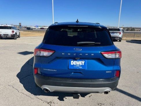 Used 2022 Ford Escape Titanium image 7