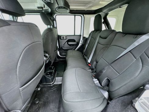 Used 2021 Jeep Wrangler Unlimited Sport AWD/4WD image 15