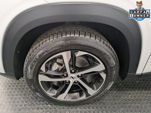 Used 2024 Chevrolet Trax RS w/ Sunroof Package FWD image 7