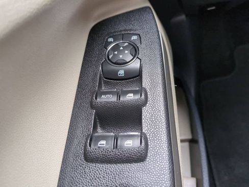 Used 2021 Ford EcoSport S image 21