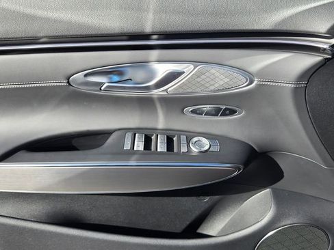 New 2026 Genesis GV70 2.5T Select AWD/4WD image 16