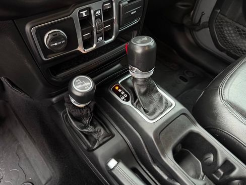 Used 2021 Jeep Wrangler Unlimited Sahara AWD/4WD image 45