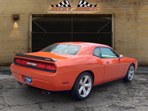 Used 2008 Dodge Challenger SRT8 RWD image 5