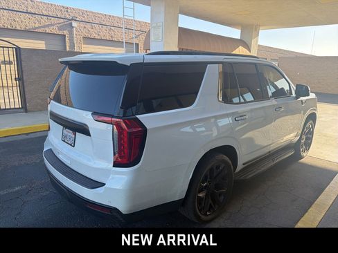 Used 2021 GMC Yukon SLT w/ Rear Media and Nav Package RWD image 4