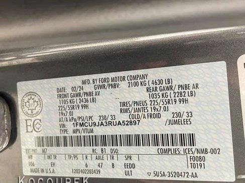 Used 2024 Ford Escape Platinum image 26