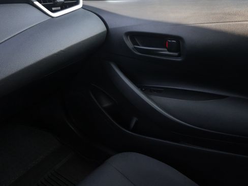 Used 2024 Toyota Corolla LE w/ LE Convenience Package FWD image 14