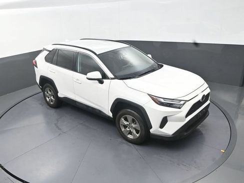 Used 2024 Toyota RAV4 XLE FWD image 23
