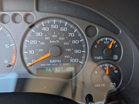 Used 2004 Chevrolet Blazer LS w/ Preferred Equipment Group image 5