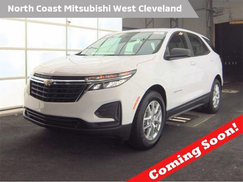 Used 2024 Chevrolet Equinox LS image 1