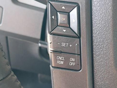 Used 2012 Ford F150 XLT w/ XLT Convenience Pkg RWD image 6