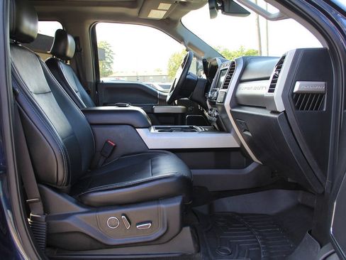 Used 2017 Ford F250 Lariat w/ Lariat Ultimate Package AWD/4WD image 12