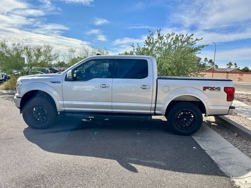 Used 2019 Ford F150 Lariat w/ Equipment Group 502A Luxury image 6