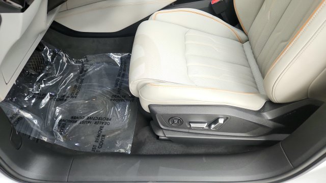 Used 2024 Audi Q8 e-tron Prestige AWD/4WD image 48