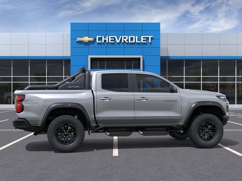 New 2026 Chevrolet Colorado ZR2 w/ Midnight Edition AWD/4WD image 5