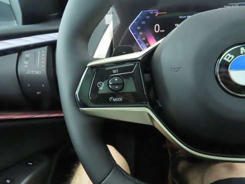 Used 2025 BMW X3 xDrive30i w/ Premium Package image 10