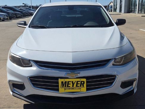 Used 2017 Chevrolet Malibu LS FWD image 3