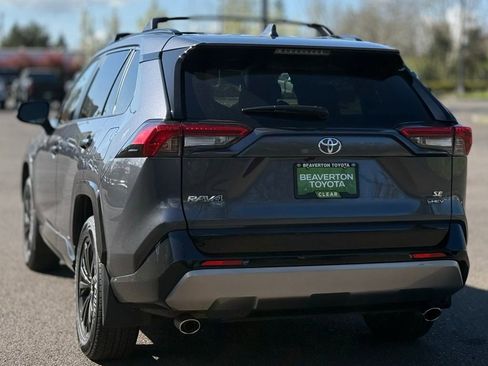 Used 2025 Toyota RAV4 SE w/ Convenience Package image 3
