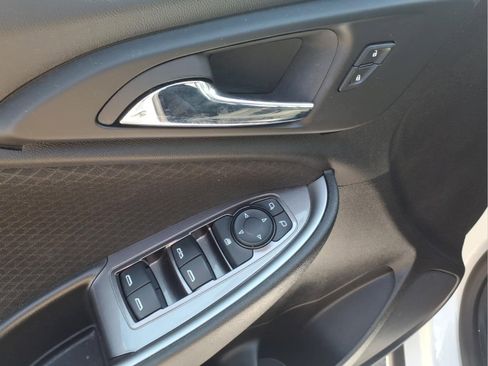 Used 2024 Chevrolet Malibu LT FWD image 13