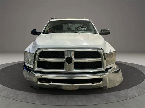 Used 2014 RAM 3500 Tradesman w/ Chrome Appearance Group image 8