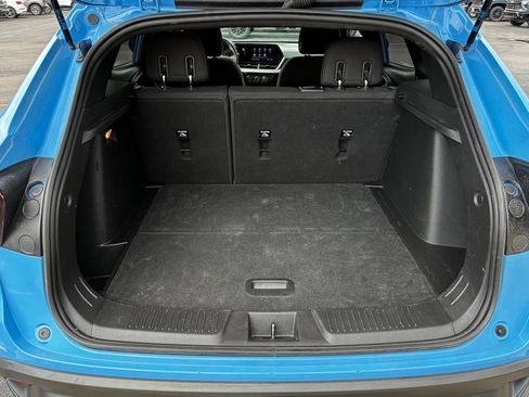 Used 2024 Chevrolet Trax RS FWD image 33