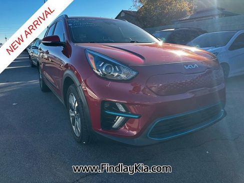 Used 2022 Kia Niro EX image 2