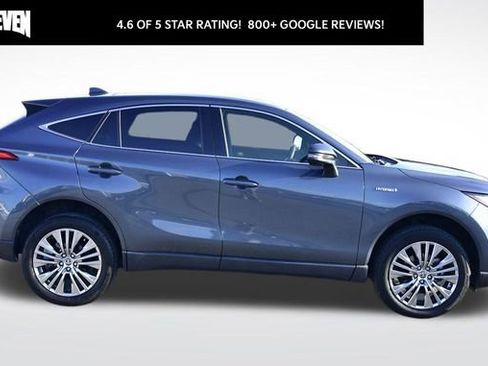 Used 2021 Toyota Venza image 6