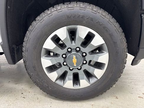 New 2026 Chevrolet Silverado 2500 Custom w/ Snow Plow Prep/Camper Package image 31